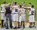 Bild: Ziegler
Ende der Auszeit und der Bayernliga bei den Basketballern der BG Sulzbach mit ihrem Trainer Thomas Ruhland (Zweiter von links).