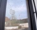 Bild: bö
War es ein dummer Aprilscherz oder ein Einbruchsversuch in die örtliche Raiffeisenbank - die Polizei ermittelt.