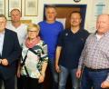 Bild: hai
Sie gehören die nächsten zwei Jahre dem TSV-Vorstand an: Stefan Koch, Christian Müller, Frank Meyer, Ingrid Sendelbeck, Rüdiger Kastl und Vorsitzender Manfred Porsch (von rechts).
