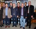 Bild: wro
Michael Dutz (Vierter von links) ist neuer Ortsvorsitzender. CSU-Kreisvize Johannes Reger (rechts) und Bürgermeister Toni Dutz (Zweiter von rechts) gratulierten ihm und der übrigen Führungsspitze.