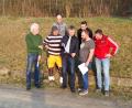 Bild: cro
Besprechung der Sanierungsmaßnahmen am Sportplatz mit Eugen Schimmel vom Planungsbüro, Alexander Klettner, Jürgen Lugert, Bürgermeister Thomas Meiler, Sandro Lugert, Benedikt Gradl und Michael Sigritz.