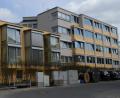Bild: gf
Der vor 46 Jahren errichtete Haupttrakt entlang der Hellstraße soll bei laufendem Betrieb komplett saniert werden, so die Pläne des Diakonievereins.
