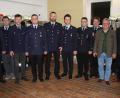 Bild: wro
Bei der Jahreshauptversammlung freuten sich aktive Feuerwehrleute über Ehrungen. Im Bild (von links) Vorsitzender und Kreisbrandmeister Florian Trießl, Robert Konrad, Michael Eichenseher, Jörg Trießl, Tobias Trießl, Thomas Höcht, Daniel Bächer, Kreisbrandinspektor Stefan Gleißner, Wiesaus Bürgermeister Toni Dutz und der stellvertretende Bürgermeister Oskar Schuster aus Friedenfels.