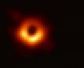 So sieht er aus, der erste direkte visuelle Nachweis eines Schwarzen Lochs. Foto: Event Horizon Telescope (EHT)