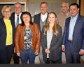 Bild: R. Kreuzer
Der neu gewählte Vorstand (von links) Reinhard Meier,Sabine Zeidler, Lothar Höher, Christine Quandt, Hans-Jürgen Gmeiner, Elisa Hofmann, Martin Mahl und Stephan Gollwitzer führt das Kartell.