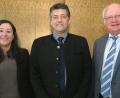 Bild: exb
Kulturmanagerin Birgit Plößner (von links) und Bürgermeister Edgar Knobloch freuen sich mit Volker Liedtke, Präsident des Oberpfälzer Kulturbundes, dass Grafenwöhr den Zuschlag für den Nordgautag 2022 bekommt.