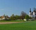 Bild: tr
Die Kapplkirche bei Waldsassen ist in der Werbung für die Tourismusregion Stiftland ein beliebtes Motiv, genauso wie der Fischhofpark. Die Kritik aus Tirschenreuth nach einem Bericht über die Koordination der Tourismusarbeit von Waldsassen aus war noch einmal Thema im Stadtrat Waldsassen.