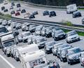 Bild: Markus Scholz
Autos stauen sich auf einer Autobahn. Foto: Markus Scholz/Archivbild