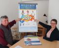 Bild: Bühner
Für die Weidener Jugendwahl werben die Programmkoordinatoren des Förderprogramms"Demokratie leben", Herbert Schmid und Susanne Reinhardt.