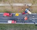 Bild: Thilo Hierstetter
Die Einsatzübung auf der gesperrten Bundesstraße 85 aus der ansonsten bei Unfallbildern ungewohnten Vogelperspektive.