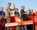 Bild: hcz
"Auf dem Kartoffel-Vollernter".