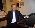 Bild: tie
Der Schwandorfer Pianist Stefan Mickisch hatte zu zwei Privatkonzerten in sein Wohnhaus eingeladen.