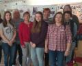 Bild: exb
Die Absolventinnen des Babysitterkurses 2019 mit der Referentin Susanne Zölch (hinten rechts) und der Gleichstellungsbeauftragten Helga Forster (Sechste von links).