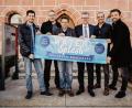 Bild: Dominik Lenz
Die Vertreter des Serviceclubs und der Stadt Sulzbach-Rosenberg freuen sich auf den Wasserspaß (von links): Präsident Round Table 235 Franz von Klenck, Vorsitzender Pro Su-Ro Kurt von Klenck, Leiter Kulturamt Alfred Tischler, Bürgermeister Michael Göth, Christof Dehling und Benjamin List vom Round Table 235.