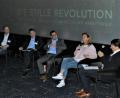 Bild: faa
Hilmar Wollner, Marketingleiter bei SchmidtColleg, Thomas Völkl, Recruiting Coach, Leonhard Zintl, Vorstand der Volksbank Mittweida, Thomas Ludwig, Vorstand der Volksbank Raiffeisenbank Nordoberpfalz, Daniela Gleue, Herzlichkeitsbeauftragte bei Upstalsboom, und Dr. Christian Rauscher, Fachbuchautor und Geschäftsführer von "Emotion Banking", (von links) diskutierten nach der Filmvorführung über Kulturwandel in der Arbeitswelt.