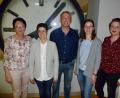 Bild: usc
Auf ihnen lastet eine große Verantwortung, um den Förderverein Flika am Amberger Klinikum St. Marien weiter erfolgreich zu führen (von links): Vorsitzende Margit Meier, ihre Stellvertreterin Michaela Leitl, Schatzmeister Oskar Schmidt, Schriftführerin Christine Hecht und Beisitzerin Susanne Strobl.
