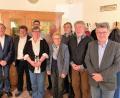 Bild: kga
Vorsitzender Andreas Weinmann (Zweiter von links) und SPD-Bezirksvorsitzender Franz Schindler (links) ehrten die Mitglieder für ihre langjährige Treue zum SPD-Ortsverein Klardorf.
