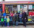 Bild: u
Hirschau hat seit kurzem eine Kinderfeuerwehr. Das Angebot zu einem Schnuppertag, bei dem die Kinder großen Spaß haben, stößt auf das erhoffte Interesse. Darüber freuen sich Kommandant Sebastian Jasinsky (rechts) und Kinderbetreuerin Marina Schlaffer (links).