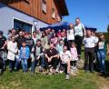 Bild: bjp
Die "Emmausgänger" der Burkhardsreuther Feuerwehr erwischen für ihre Wanderung am Ostermontag bestes Wetter.
