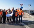 Bild: sir
Offizielle gaben kürzlich den Muckenbacher Kreisel für den Verkehr frei. 	Bild: sir