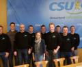 Bild: gis
Politische Weichen in Mehlmeisel stellen (von links) CSU-Ortsvorsitzender Günther Daubner, Kassenprüfer Michael Weinert, JU-Kreisverbands-Vorsitzender Matthias Straub, Schatzmeister Daniel Ghandour, Schriftführer Ali Ghandour, JU-Kreisverbandsmitglied Cathrin Pscherer, Maximilian Hautmann, JU-Vorsitzender Andreas Hautmannsowie die Beiräte Manuel Bruckner und Johannes Hautmann.