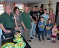 Bild: slh
Der Geflügelzuchtverein überbrachte den Altenheimbewohnern süße Ostergrüße.