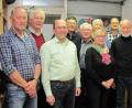 Bild: ag
Als kompetent, sachorientiert und erfahren bezeichnete Vorsitzender Günther Amann (Neunter von links) dem neue Vorstand der Hirschauer SPD. Weiter im Bild (von links): Wolfgang Bosser, Reinhold Strobl, Josef Birner, Hubert Zeitler, Alfred Hausmann, Sonja Gebhardt, Ingrid Schlosser, Michael Högl, Claudia Bosser, Georg Gebhardt, Karin Waldhauser und Rudolf Wild.