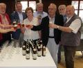 Bild: sck
Mitglieder des Arbeitskreises „900 Jahre Kloster Michelfeld“ probieren das Festbier. Von links Tina Schwendner (Stadtmarketing), Stadthistoriker Rudolf Weber, Bürgermeister Joachim Neuß, Maria Regn, Brauereibesitzer Martin Weiß, Johann Kaiser, Johann Lindner und Luitpold Dietl.