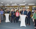 Bild: fjo
Die Eröffnung der Ausstellung "Der gelbe Stern" sorgt für Betroffenheit bei den Ehrengästen. Schulrätin Margit Walter (rechts) wurde gebeten, möglichst viele Schulklassen nach Waidhaus zu schicken.