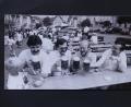 Bild: rn
Beim Eschenbacher Bürgerfest 1989 vereinbaren (von links) Hans Waterloo, der Slowake Paul Fabianek, Karlheinz Keck und Toni Schwemmer zur Wiederaufnahme der Schülerbegegnungen für Fronleichnam 1990 eine Wiedersehensreise nach Preßburg. Fabianek hatte als Student der Elektrotechnik bereits 1974 nach halbjährigem Papierkrieg eine Genehmigung zu einer Besuchsreise nach Frankreich und Deutschland erhalten.
