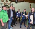 Bild: fjo
Als Chef des ausrichtenden Vereins und stellvertretender Gauschützenmeister freuen sich Josef Bäumler, Bürgermeister Anton Kappl und Vorstandskollege Anton Hirnet (von links) über den Start des 76. Gauschießens.