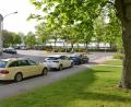 Bild: hcz
Hier ist es für Fußgänger schwer, die viel befahrene Leuchtenberger Straße zu überqueren.