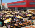 Bild: Feuerwehr Amberg
Hier essen die Freunde der Amberger Feuerwehr traditionell ihre ersten Bratwürste im Jahr: Natürlich wird beim Wachfest am Sonntag, 5. Mai, wieder der Grill angeschürt. Einen offiziellen Anlass zum Feiern gibt es auch - die Wehr kann wieder ein neues Fahrzeug in Betrieb nehmen.