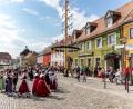 Bild: sml
Musikalisch umrahmt von der Stadtkapelle und mit tänzerischen Einlagen des Trachtenvereins "D'Waldnaabtaler" ist bei sonnigem Wetter das Maibaumfest ein voller Erfolg