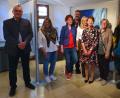 Bild: kar
Bürgermeister Richard Tischler (links) und Museumsleiterin Carola Reul (Dritte von rechts) freuen sich über die Sonderausstellung "Scheunenmalerei" im Museum Pfreimd. Gemalt wurden die Werke von (von links) Gerlinde Pöppel, Mareike Scharl, Helmut Völkl, Beate Spieß, Gerda Moser und Maria Ostler-Scharl. Maria Fehlner war nicht anwesend.