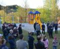 Bild: dob
Mit der Segnung des Kinderspielplatzes wurde das neu geschaffene Multifunktionsareal seiner Bestimmung übergeben. Die Vereine leisteten eine beispielgebende Gemeinschaftsleitung ab, die viel Lob erhielt.