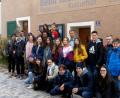 Bild: hev
Die slowakischen Austauschschüler vom Jura-Hronca-Gymnaium Bratislava mit ihren Gastgebern vom Gymnasium Eschenbach beim Besuch im Museum "beim Taubnschuster".