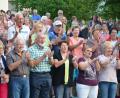 Archivbild: dob
Begeistert gehen die Zuhörer bei den Sommerserenaden im Stadtpark mit. Im vergangenen Jahr waren die meisten Konzerte gut besucht.