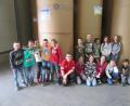 Bild: exb
Die Schüler der Klasse 4a der Grundschule Wiesau im Papierlager des Druckzentrums.