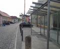 Bild: Lowak
Auf der Fläche vor dem Anwesen Nummer 9 soll die Windischeschenbacher Zoiglskulptur aufgestellt werden. Für das Bushäuschen muss ein anderer Standort gesucht werden.