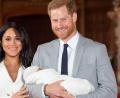 Bild: Dominic Lipinski
Die glücklichen Eltern Prinz Harry und Herzogin Meghan mit ihrem Sohn. Foto: Dominic Lipinski/PA Wire