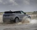 Bild: Land Rover
Die zweite Generation des Range Rover Evoque nimmt Designmerkmale des Velar auf.