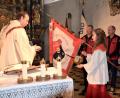 Bild: bö
Ein Festtag für den TuS Hohenburg war die Weihe einer neuen Vereinsfahne für den Sportverein durch Pfarrer Hans-Jürgen Zeitler in der Pfarrkirche St. Jakobus.