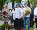 Bild: Gabi Schönberger
Vertreterin der Technischen Universität Tambov, Marina Blüm (links), und Studierende gedachten am 8. Mai zusammen mit Oberbürgermeister Kurt Seggewiß den im zweiten Weltkrieg gefallenen russischen Kriegsgefangenen.