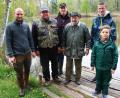 Bild: wro
Die Siegerehrung fand am Schönhaider Troiteich statt. Im Bild – von links – Vorsitzender Daniel Hechtl, Stefan Thoma, Matthias Zwerenz, Günther Brosch, Jeremias Froschauer und Hannes Hechtl.
