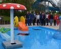 Bild: jr
Die neue Saison im Freibad Mitterteich beginnt am 18. Mai. Von links die Verantwortlichen Stefan Helgert, Stefan Pelz, Bürgermeister Roland Grillmeier, Astrid Häring (Stadtverwaltung), Dariusz Pietrzyk, Günther Deinzer (Bauamt), Wolfgang Rosner und das Kassenpersonal Gerlinde Kraft, Elke Bormann und Isabella Meierhöfer.
