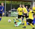 Bild: Hubert Ziegler
Das war in der 35. Minute die 1:0-Führung für den SV Raigering durch Mittelfeldspieler Florian Haller (links hinten), der in der 58. Minute verletzt ausgewechselt werden musste. FC-Torhüter Dominik Haas blieb zusammen mit Roman Reinhardt, Jakob Hüttner, Kapitän und Torschütze Heiko Giehrl sowie Linksverteidiger Nick Sperlich (von rechts) nur das Nachsehen.