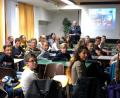 Bild: exb
Die Gymnasiasten erfahren in bei einem Vortrag, welche Arten von Gewalt es gibt und was sie dagegen tun können.