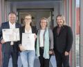 Bild: exb
Nina-Naomi Mickisch (Zweite von links) zusammen mit Geschäftsführer Manfred Rosner (links) sowie technischem Leiter Hartmut Hoppe und kaufmännischer Leiterin Lucia Santl (von rechts).