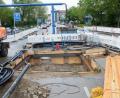 Bild: Gabi Schönberger
Seit einigen Tagen geht es an der Baustelle Weigelstraße, Ecke Leibnizstraße, weiter voran. Ab Montag rückt dann auch der Bagger an.